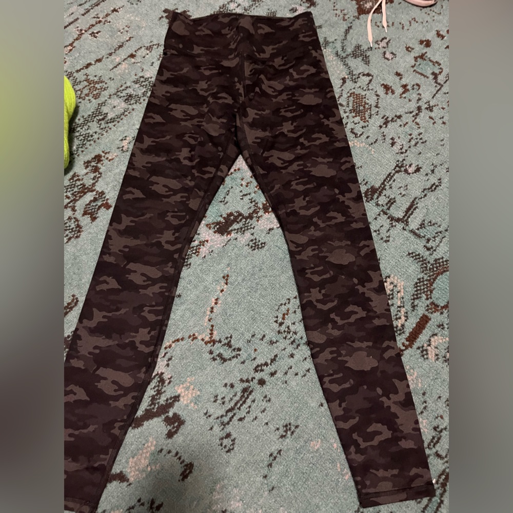 womens fabletics leggings